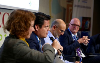 30944128936_7ac6172cbd_z