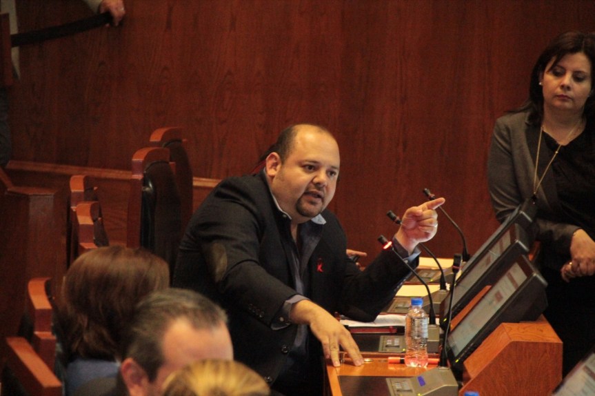 Señalan que ex gobernador protegería a magistrado&nbsp;Barba