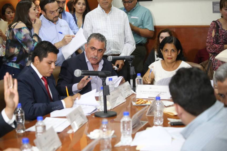 18261593_619240888268526_1876948418_o