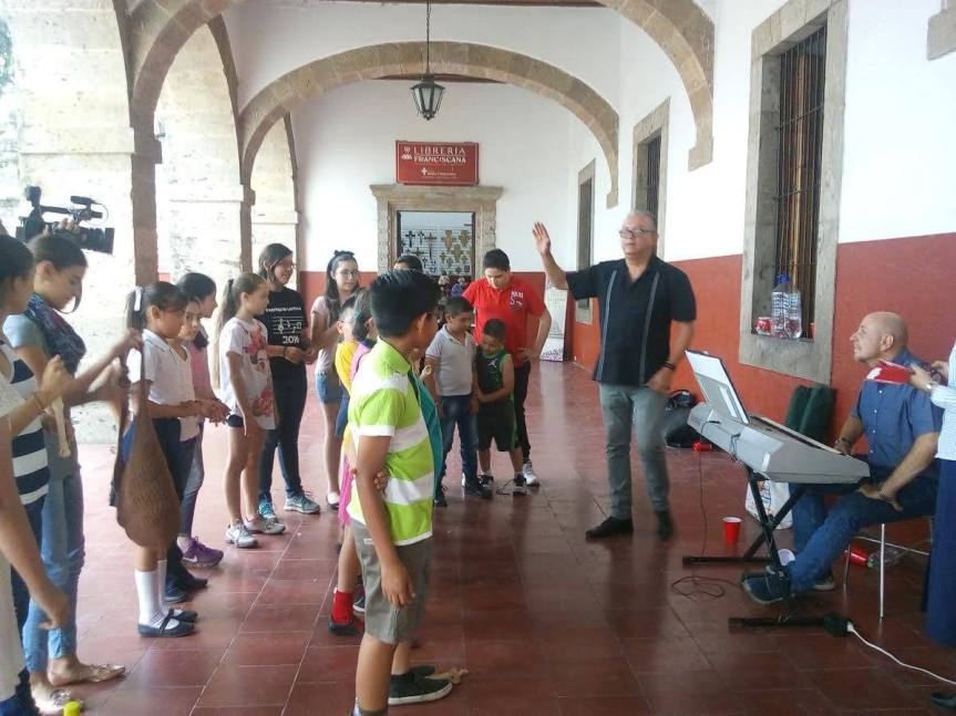 En riesgo a los “Niños Cantores de Zapopan”, advierten padres de&nbsp;familia