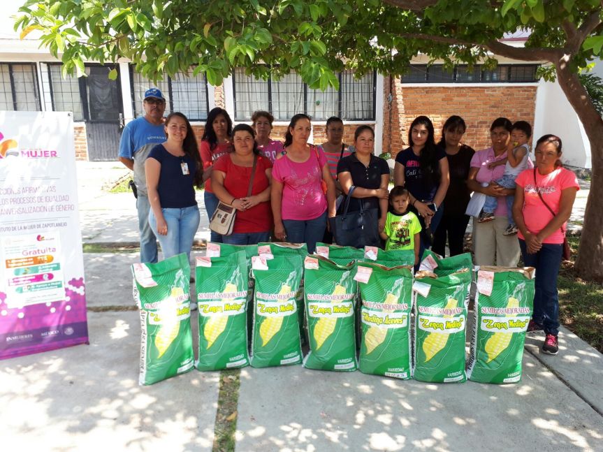 Benefician a mujeres con semilla&nbsp;mejorada