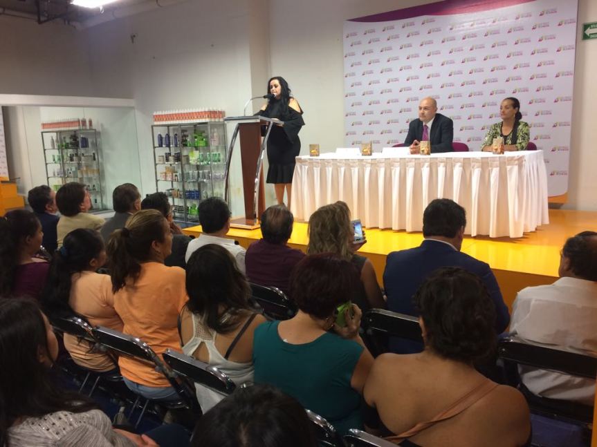 Doce mil mujeres recibirán becas&nbsp;empresariales
