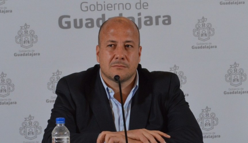 Presenta Enrique Alfaro solicitud para comenzar el proceso de Ratificación de&nbsp;Mandato