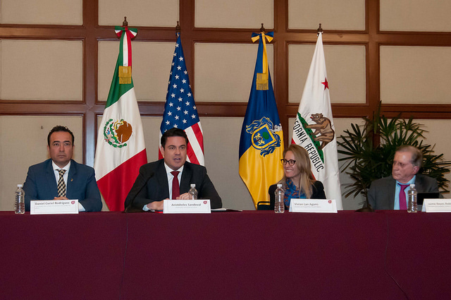 24098187158_cda5804c34_z