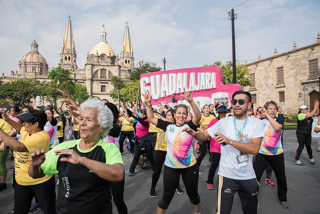 26538507049_b12a7ae3ce_z