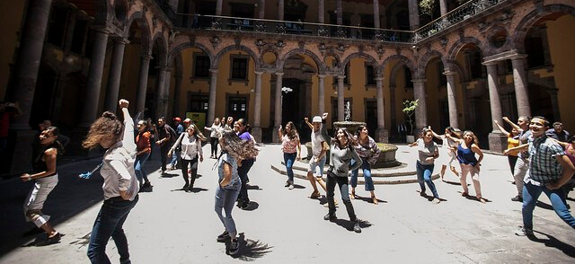Celebra SC Día Internacional de la Danza con baile masivo