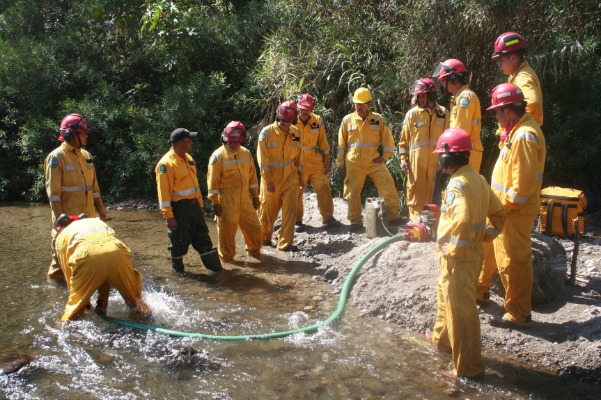 Aumentan salario a elementos de Protección Civil y Bomberos del&nbsp;Estado