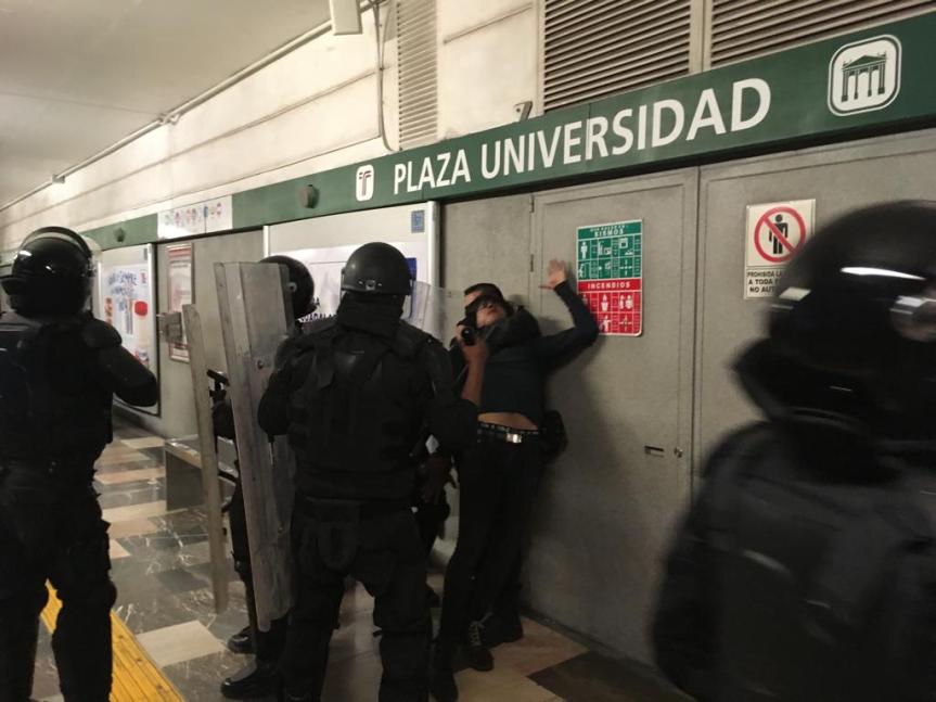 Disturbios en el Tren Ligero por incremento de&nbsp;tarifas