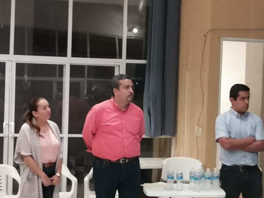 Visita diputado Juan Carlos Villarreal afectos de Tonalá con&nbsp;casetas