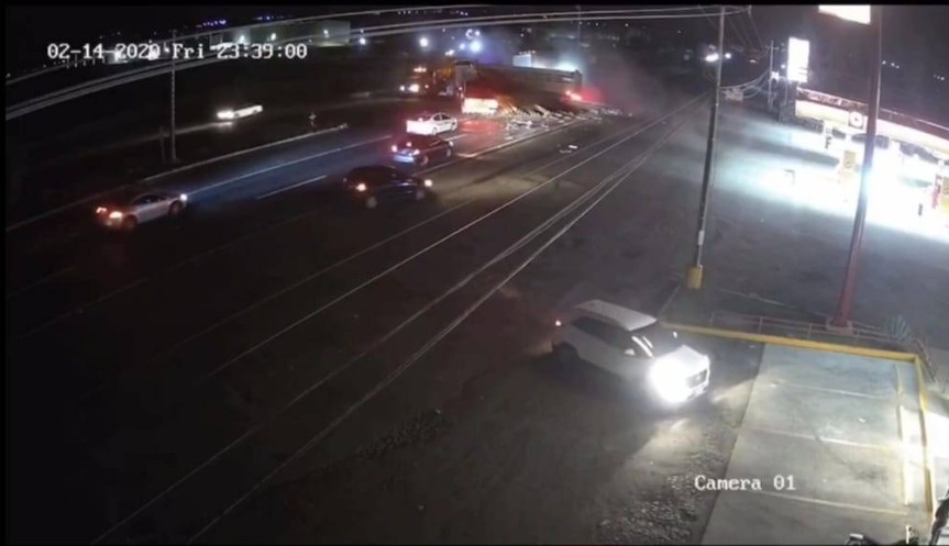 Video 🎥 Momento del Choque entre tres&nbsp;trailers