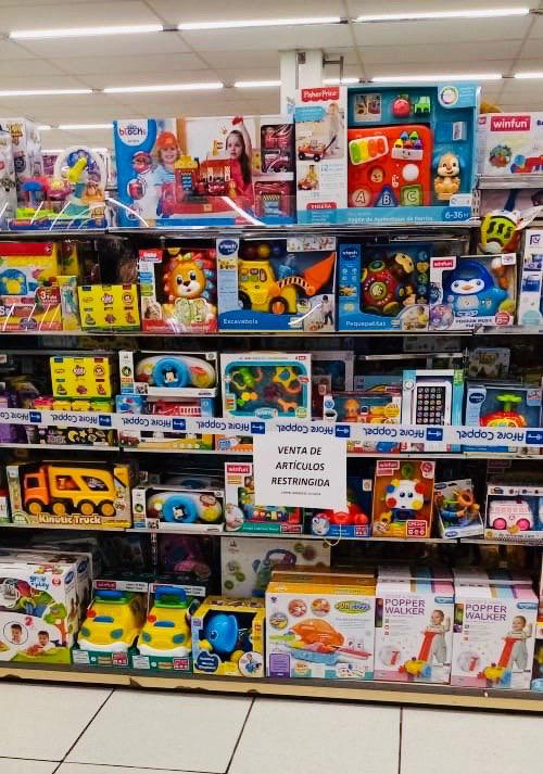 Inspectores municipales restringieron departamentos comerciales no esenciales en 35 establecimientos