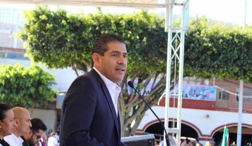 Alcalde de Ixtlahuacán de Membrillos reclama sus cuentas&nbsp;bancarias
