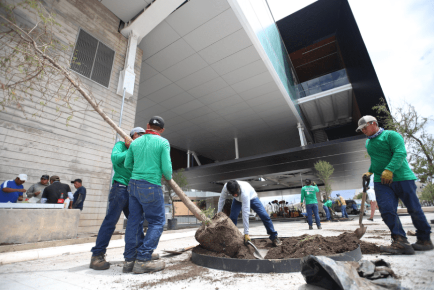 Camiones cambian su derrotero en Zapopan por obras inconclusas de la&nbsp;L3