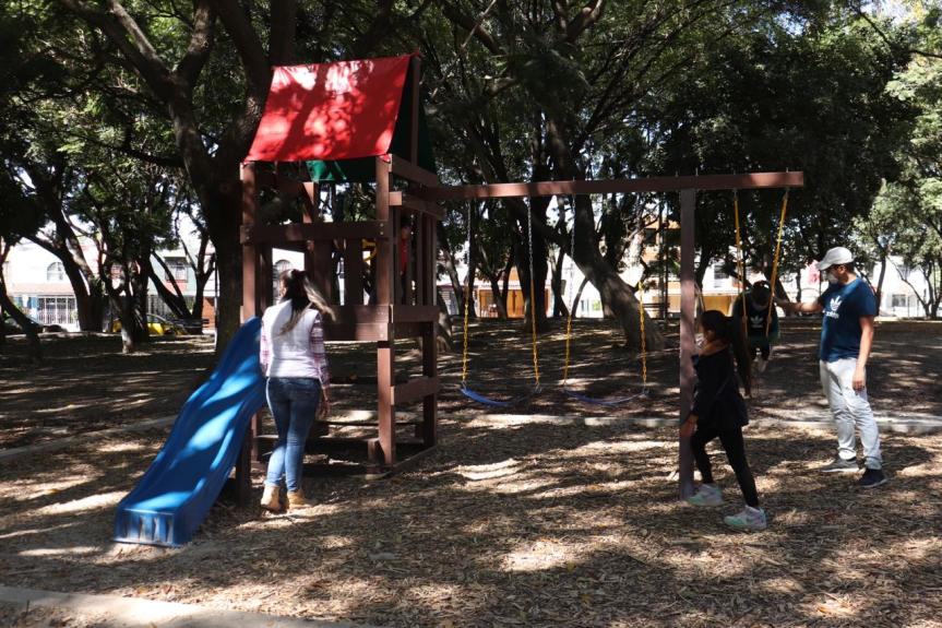 Instala Guadalajara juegos infantiles con  envases postconsumo de Tetra&nbsp;Pak