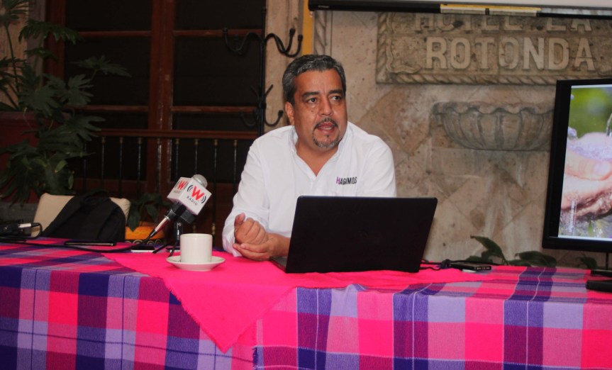 Promete Juan Carlos Villarreal rehabilitar unidades de salud en&nbsp;Tonalá