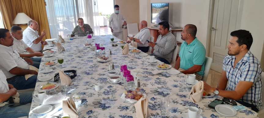 Coincide la Asociación de Vecinos de la Marina con el proyecto de Tito&nbsp;Yerena