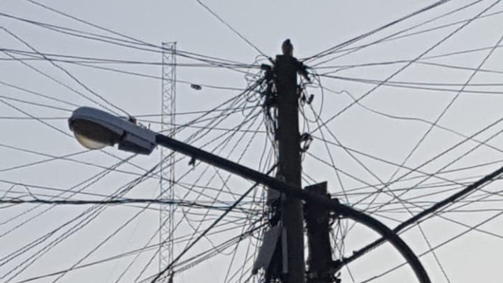 Necesario reordenar cableado aéreo y&nbsp;subterráneo