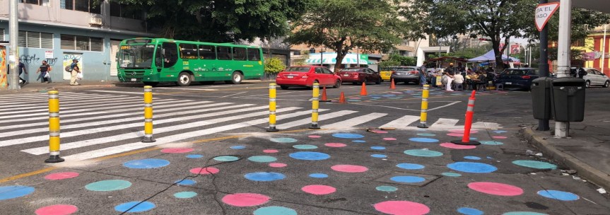 Intervienen colectivos ciudadanos cruceros peatonales en Zona Centro de&nbsp;Guadalajara