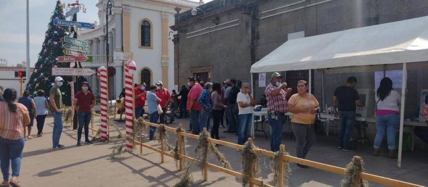 Filas de votantes en&nbsp;consulta