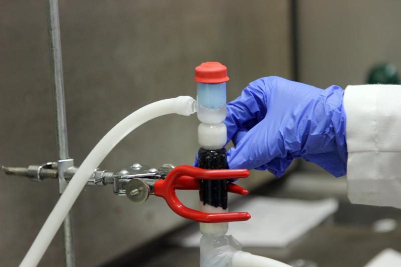 Investigadores sintetizan materiales para remover contaminantes en el&nbsp;agua