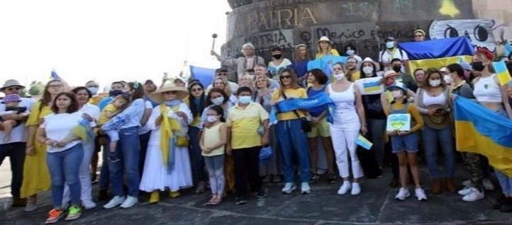 Ucranianos marchan por la paz en&nbsp;Guadalajara