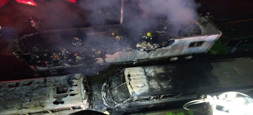 Incendio en patios del Macrobús&nbsp;(Video🎥)