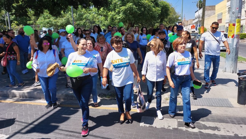 Evelia Sandoval se registra a la dirigencia de la Sección&nbsp;47