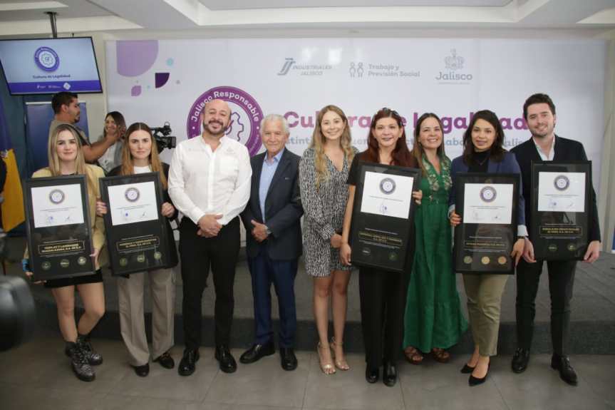 STYPS y CCIJ entregan Distintivo Jalisco Responsable de buenas prácticas laborales a 62&nbsp;empresas