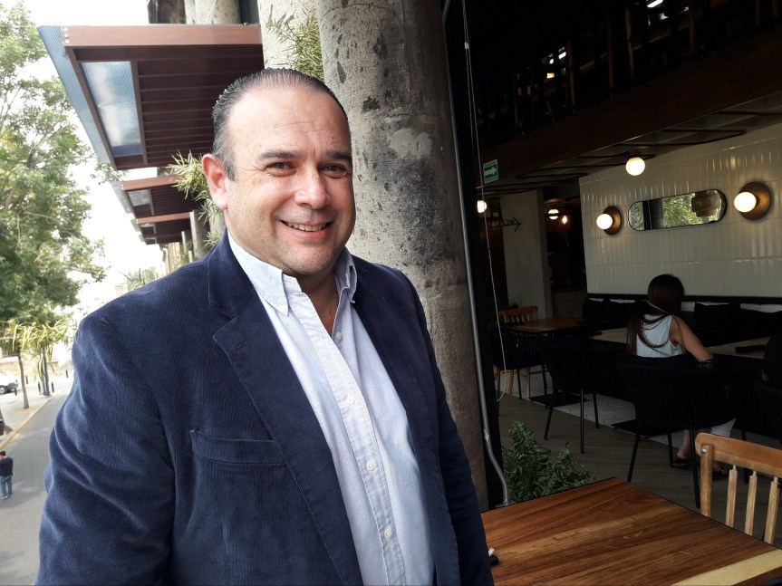 Jorge Vizcarra levanta la mano en MC y se apunta por&nbsp;Tonalá