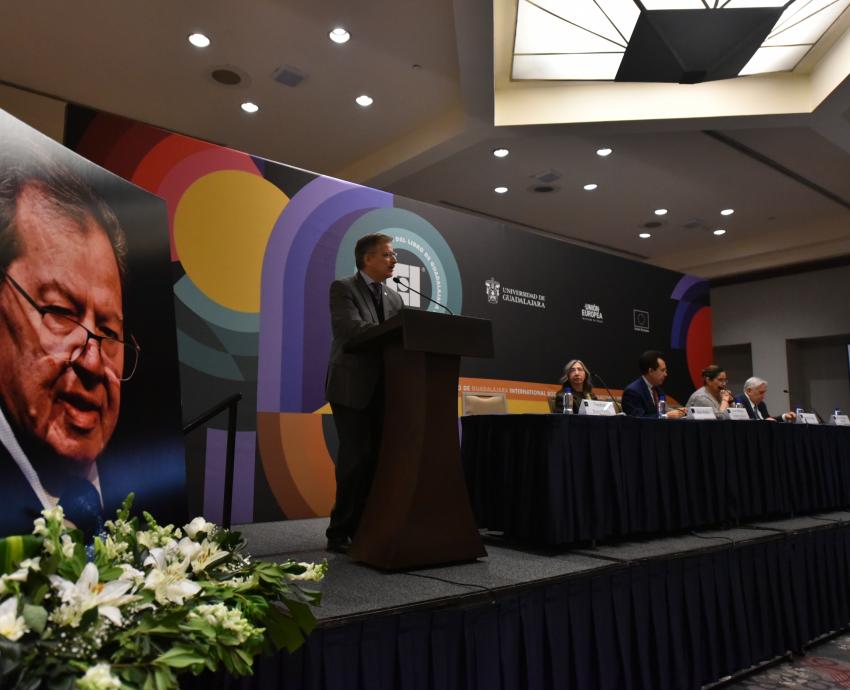 Recuerdan a Porfirio Muñoz Ledo en la&nbsp;FIL