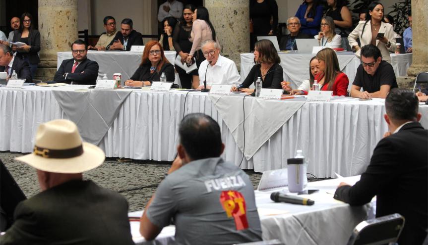 Deuda pública y desaparecidos, temas recurrentes en la Glosa al VI Informe de Gobierno 