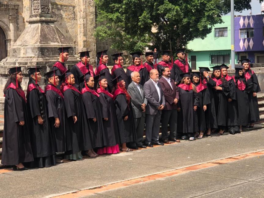 Trabajadores concluyen estudios del Centro Universitario para los Trabajadores y sus Hijos “Francisco Silva Romero”&nbsp;(CUTH)