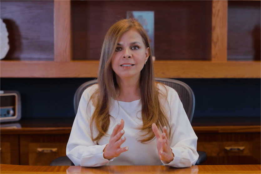 Con Mirada Bien Tapatía 