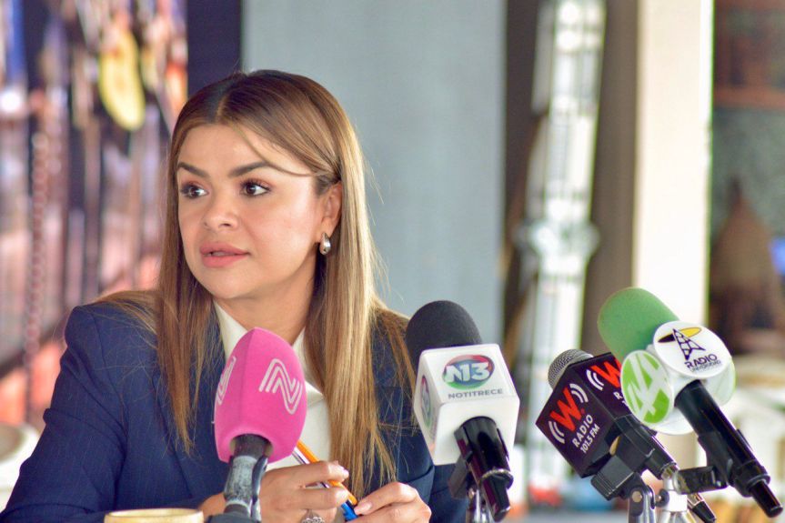 “Cuidar a los que no cuidan” impulso legislativo de Gaby Cárdenas 