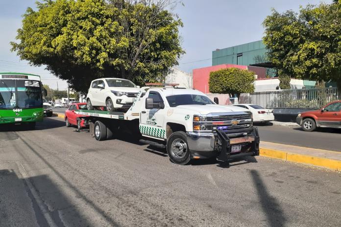 Grúas legales advierten: “Mesa de trabajo inmediata con Setran o irán hasta las últimas consecuencias” 
