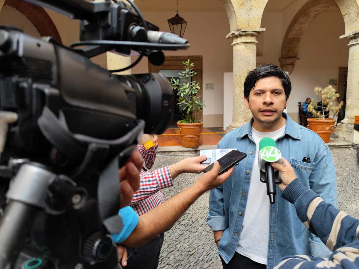 Alejandro Puerto irá por amparo indirecto colectivo y controversia constitucional contra el Tarifazo 