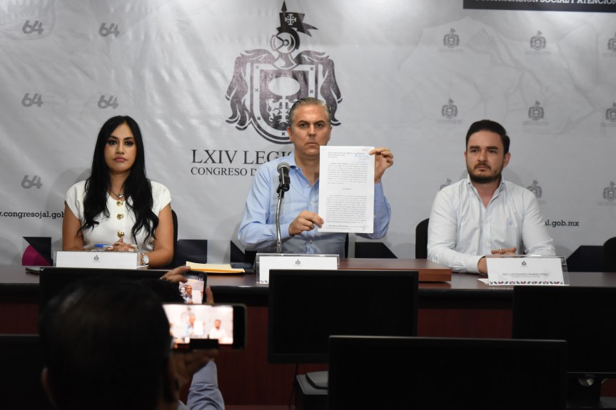 Alberto Alfaro presenta la séptima denuncia contra el gobierno de&nbsp;Tlaquepaque