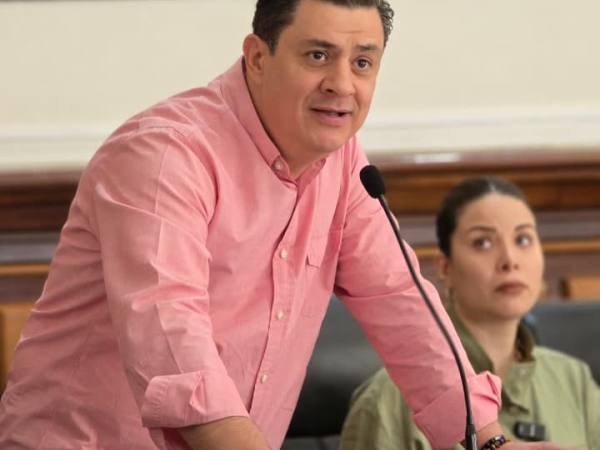 Chema Martínez rechaza ceder terreno público para guardar vehículos y propone que se destine a vivienda&nbsp;social