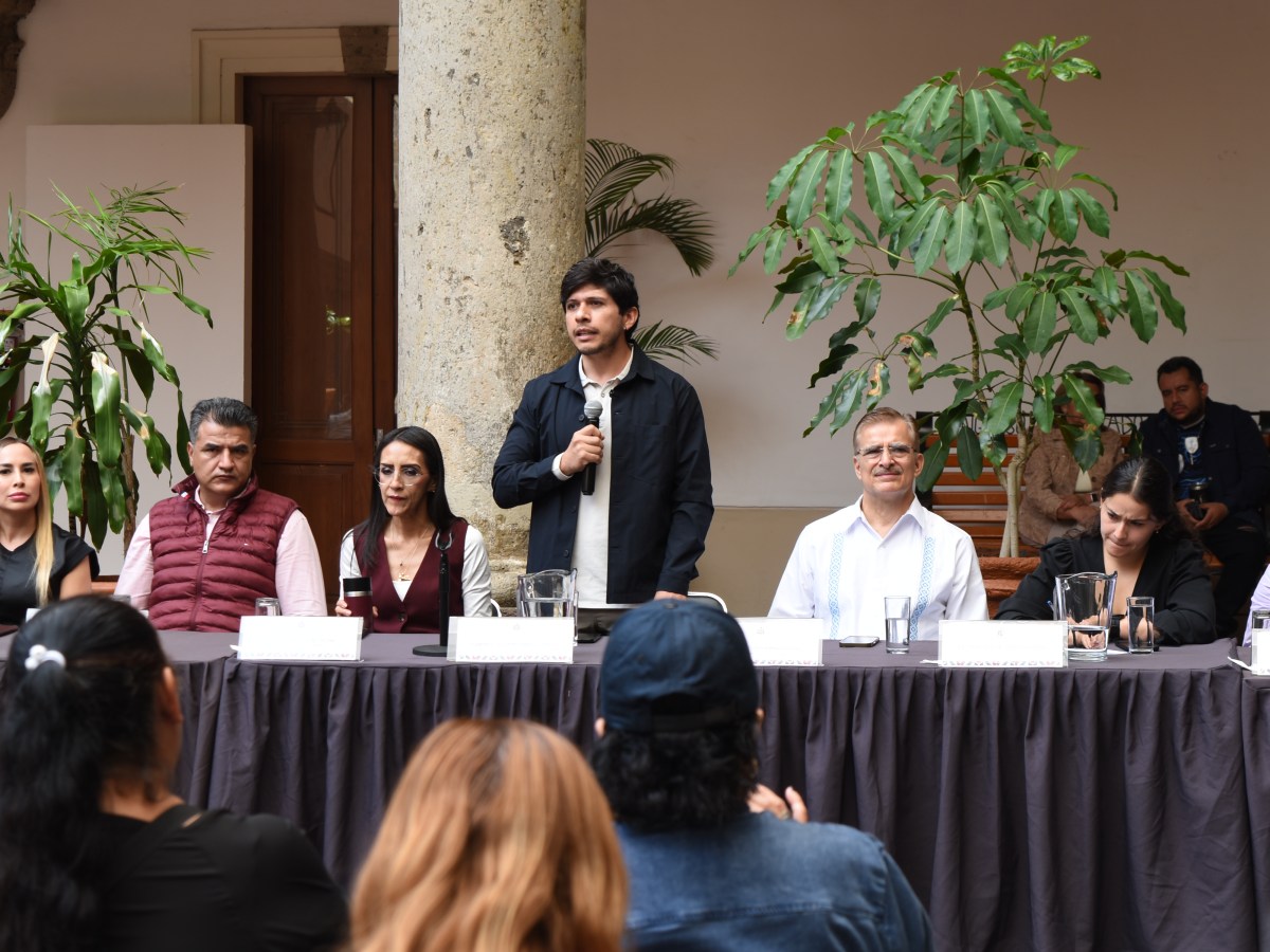 Alejandro Puerto se arrepiente y regresa al grupo parlamentario de&nbsp;Morena