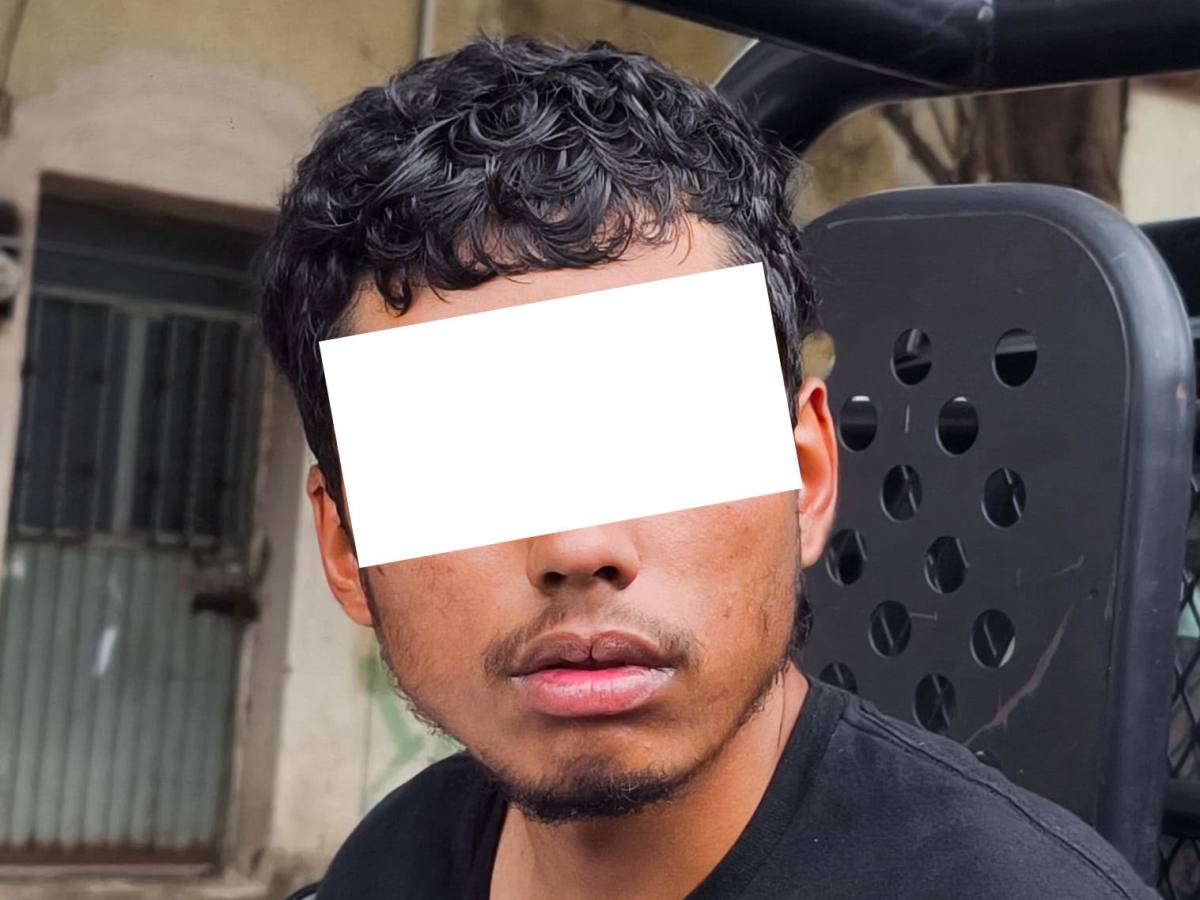 Detienen a dos jóvenes por presunto robo de cableado en Guadalajara; uno tenía orden de aprehensión&nbsp;vigente